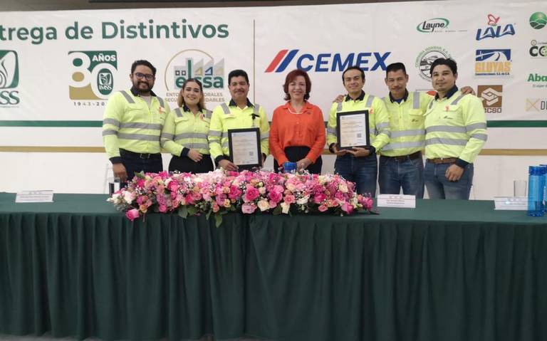 Cemex México - ¡Descubre el poder del cemento blanco #Cemex y dale vida a  tus proyectos con elegancia y estilo! El cemento blanco es una gran  elección para aquellos que buscan un