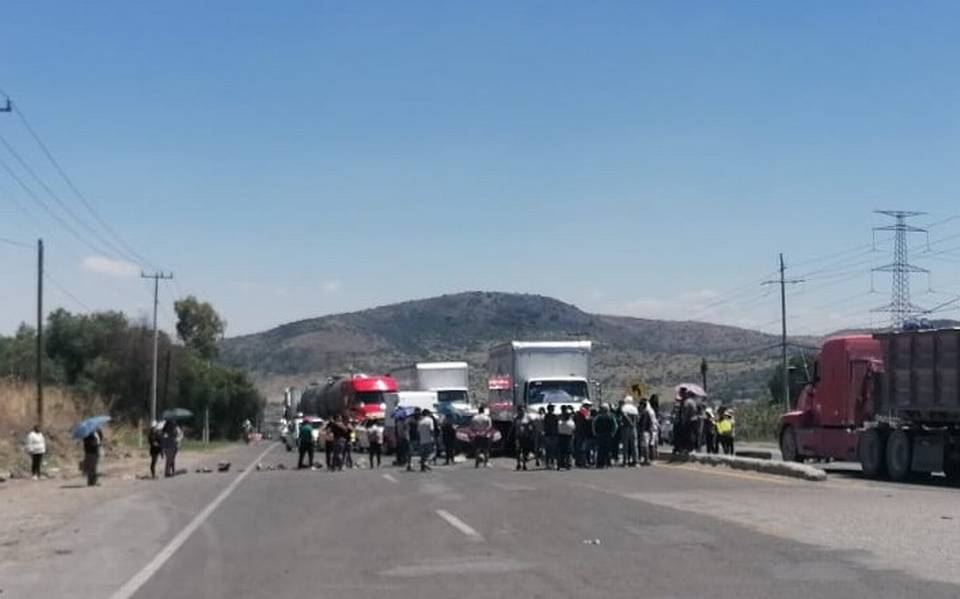 Vecinos bloquearon carretera por falta de agua - El Sol de Hidalgo |  Noticias Locales, Policiacas, sobre México, Hidalgo y el Mundo